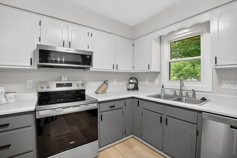203 Elm Street Waverly IA 50677