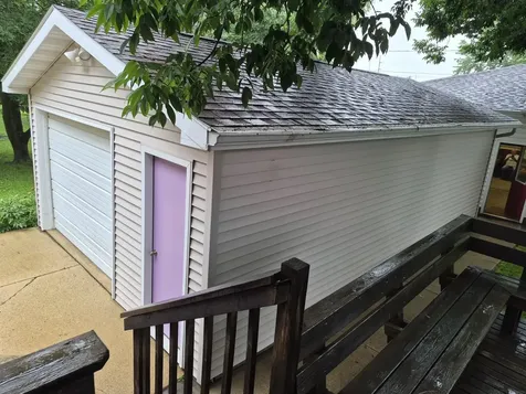 218 3rd Avenue SE Oelwein IA 50662