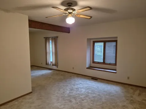 218 3rd Avenue SE Oelwein IA 50662