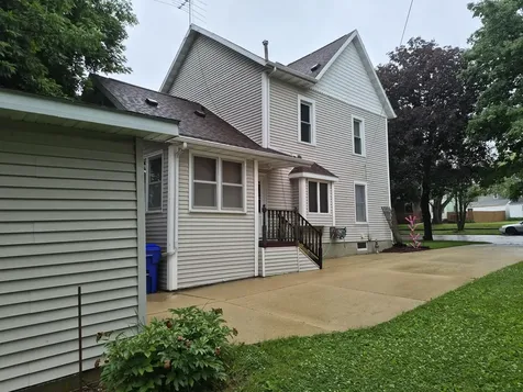 218 3rd Avenue SE Oelwein IA 50662