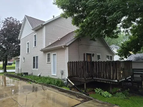 218 3rd Avenue SE Oelwein IA 50662