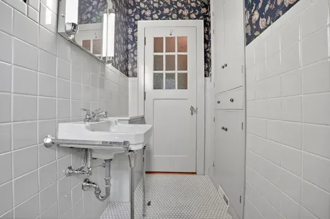 250 Kenilworth Road Waterloo IA 50701