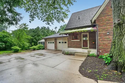 250 Kenilworth Road Waterloo IA 50701