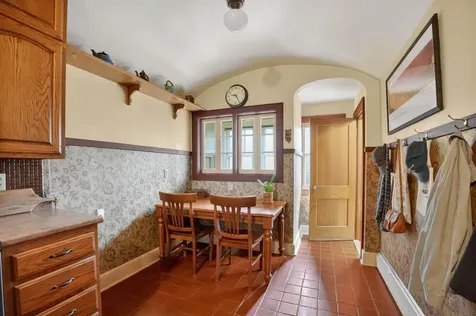 250 Kenilworth Road Waterloo IA 50701