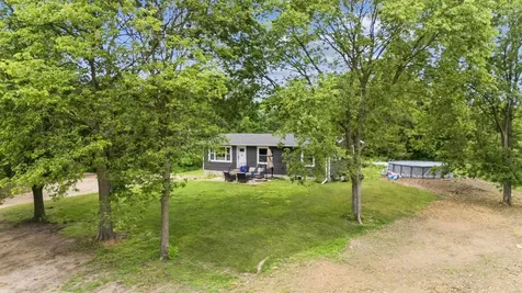427 Maple Street Janesville IA 50647