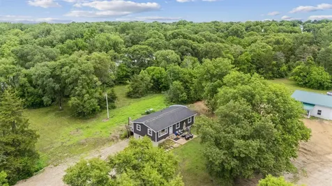 427 Maple Street Janesville IA 50647