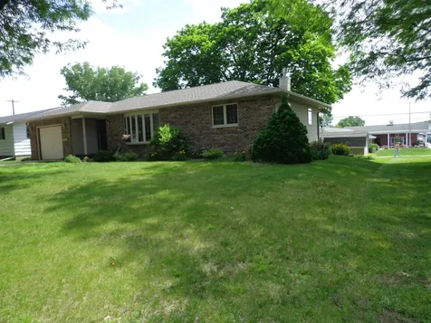 306 NE 16th Avenue Independence IA 50644