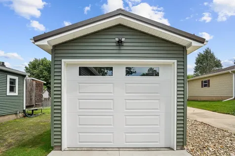 2210 Tremont Street Cedar Falls IA 50613