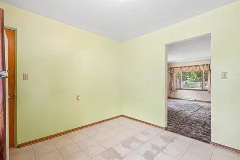 1625 W 2nd Street Waterloo IA 50701