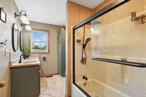 1605 3rd Street Eldora IA 50627