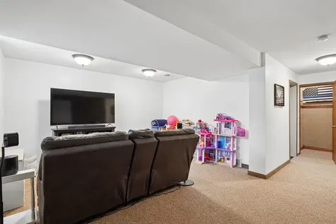 1605 3rd Street Eldora IA 50627