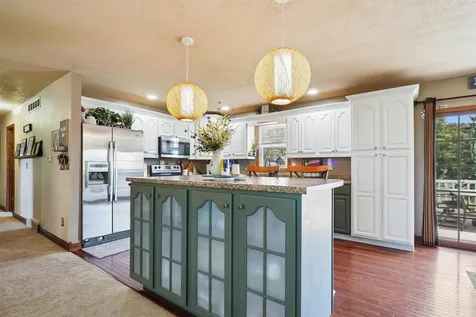 1605 3rd Street Eldora IA 50627