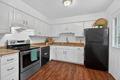 1123 W 9th Street Cedar Falls IA 50613