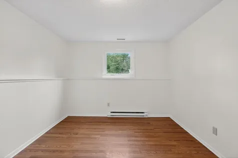 1123 W 9th Street Cedar Falls IA 50613