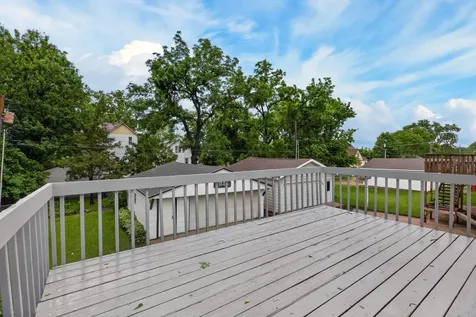 1123 W 9th Street Cedar Falls IA 50613