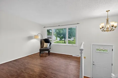 1123 W 9th Street Cedar Falls IA 50613