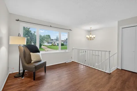 1123 W 9th Street Cedar Falls IA 50613