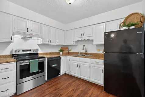 1123 W 9th Street Cedar Falls IA 50613