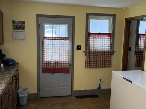 402 Douglas Avenue Ackley IA 50601