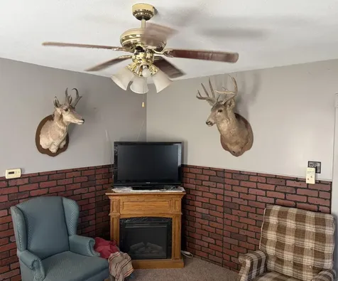 402 Douglas Avenue Ackley IA 50601