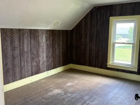 402 Douglas Avenue Ackley IA 50601