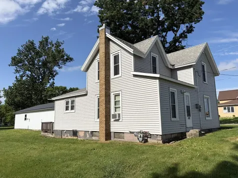 402 Douglas Avenue Ackley IA 50601