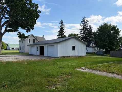 402 Douglas Avenue Ackley IA 50601
