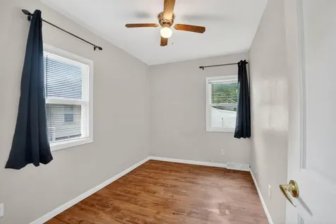818 Home Park Boulevard Waterloo IA 50701