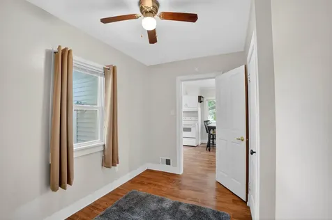 818 Home Park Boulevard Waterloo IA 50701
