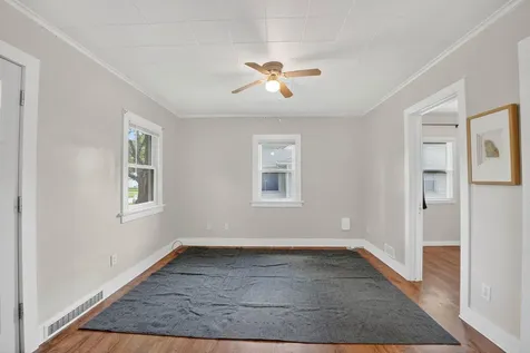 818 Home Park Boulevard Waterloo IA 50701
