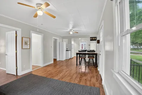 818 Home Park Boulevard Waterloo IA 50701