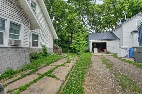 723 Randolph Street Waterloo IA 50702