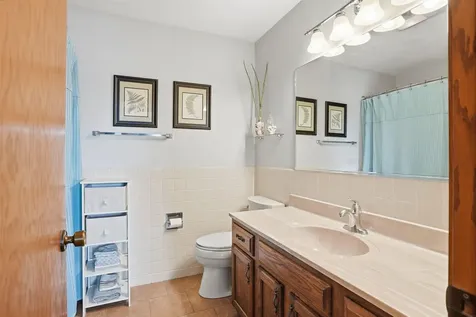 1984 Chickadee Court Waterloo IA 50701