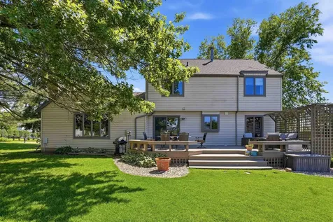 1984 Chickadee Court Waterloo IA 50701