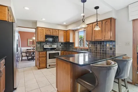 1984 Chickadee Court Waterloo IA 50701