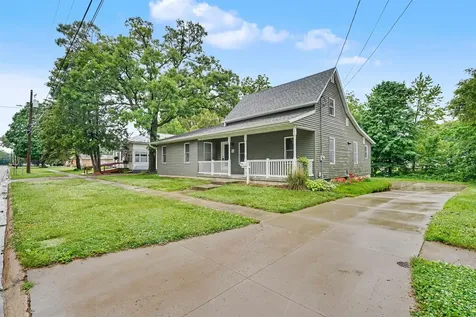 604 SW 8th Street Independence IA 50644