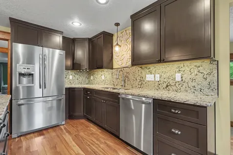604 SW 8th Street Independence IA 50644