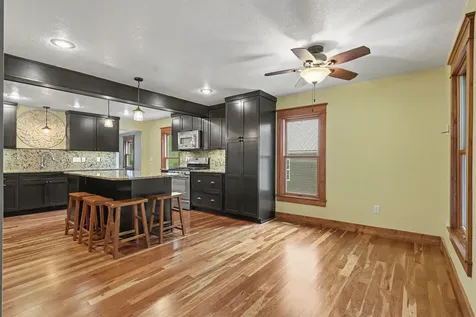 604 SW 8th Street Independence IA 50644
