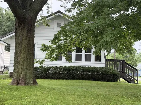 743 Magnolia Waterloo IA 50701
