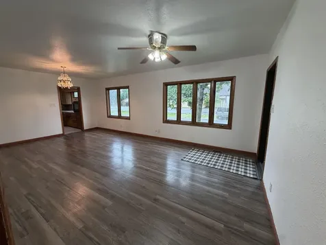 743 Magnolia Waterloo IA 50701