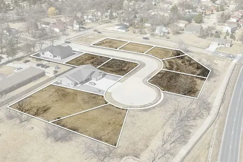 Bergen Drive Waterloo IA 50701
