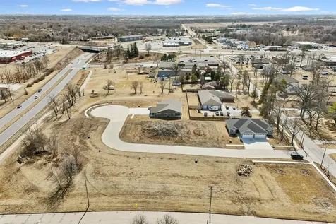 Bergen Drive Waterloo IA 50701
