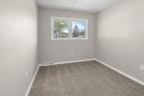 1004 Joy Street Cedar Falls IA 50613