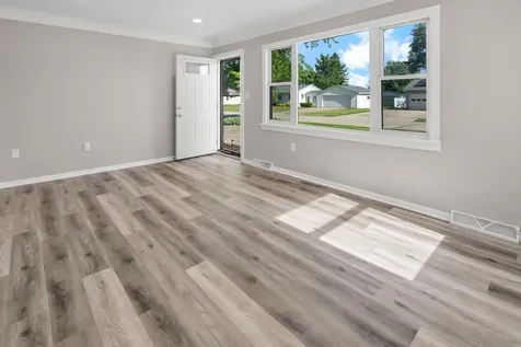 1004 Joy Street Cedar Falls IA 50613