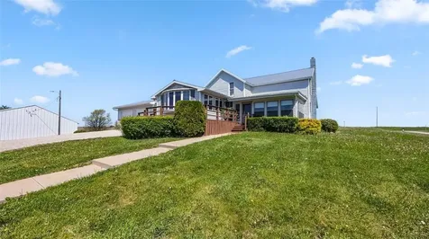 1454 58th Street Garrison IA 52229