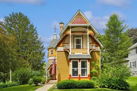 409 N Vine Street West Union IA 52175