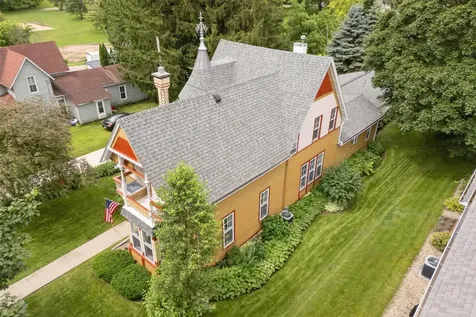 409 N Vine Street West Union IA 52175