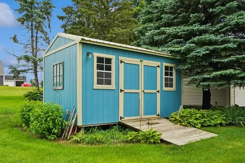 409 N Vine Street West Union IA 52175