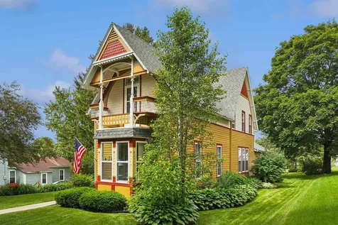 409 N Vine Street West Union IA 52175