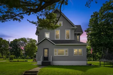 204 College Avenue NE Hopkinton IA 52237